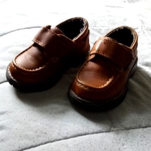 Cat and Jack brown loafers